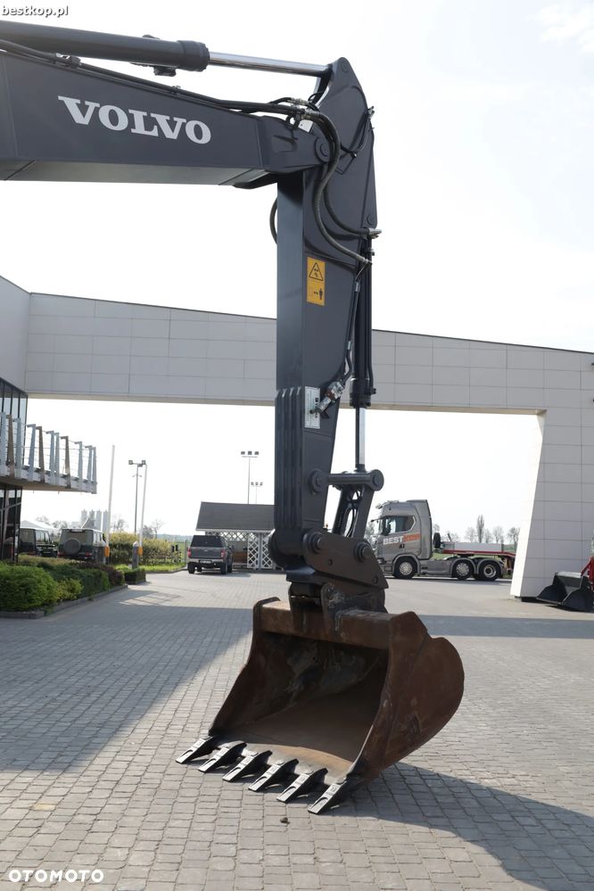 Volvo EC220EL - 12
