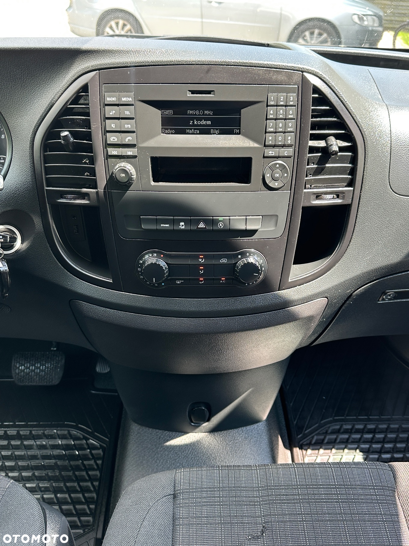 Mercedes-Benz Vito - 18