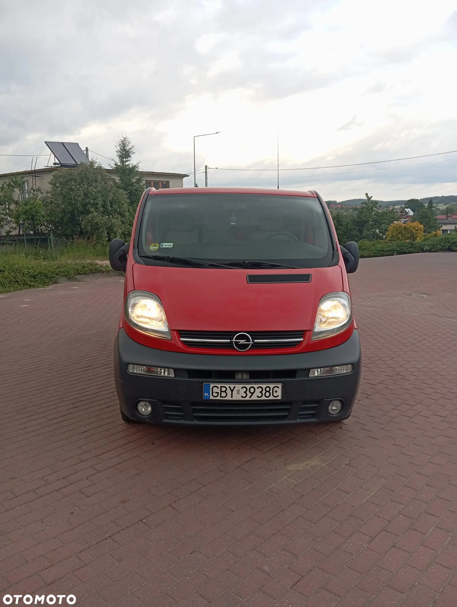 Opel Vivaro - 2