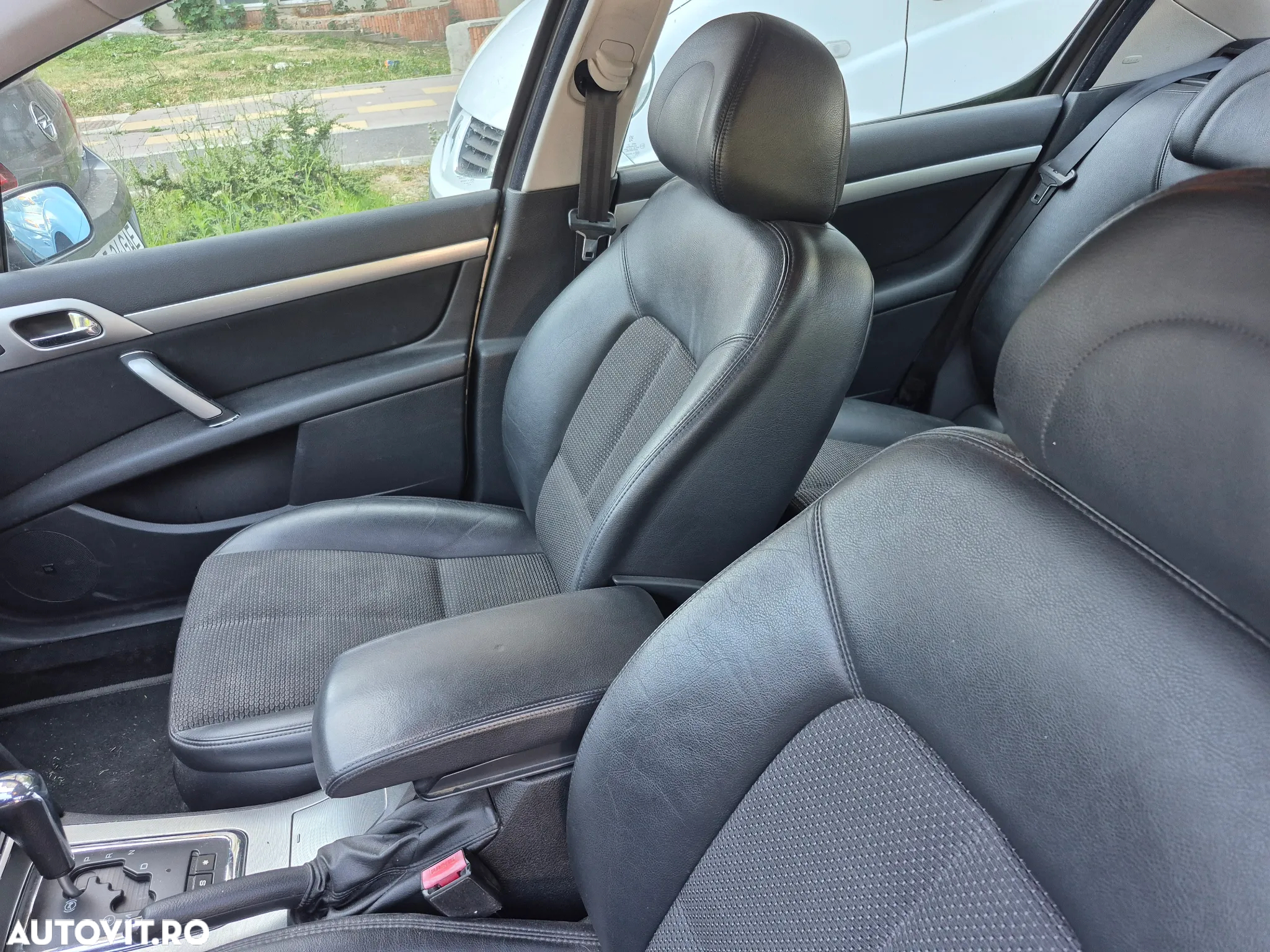 Peugeot 407 HDi 135 Automatik JBL - 29