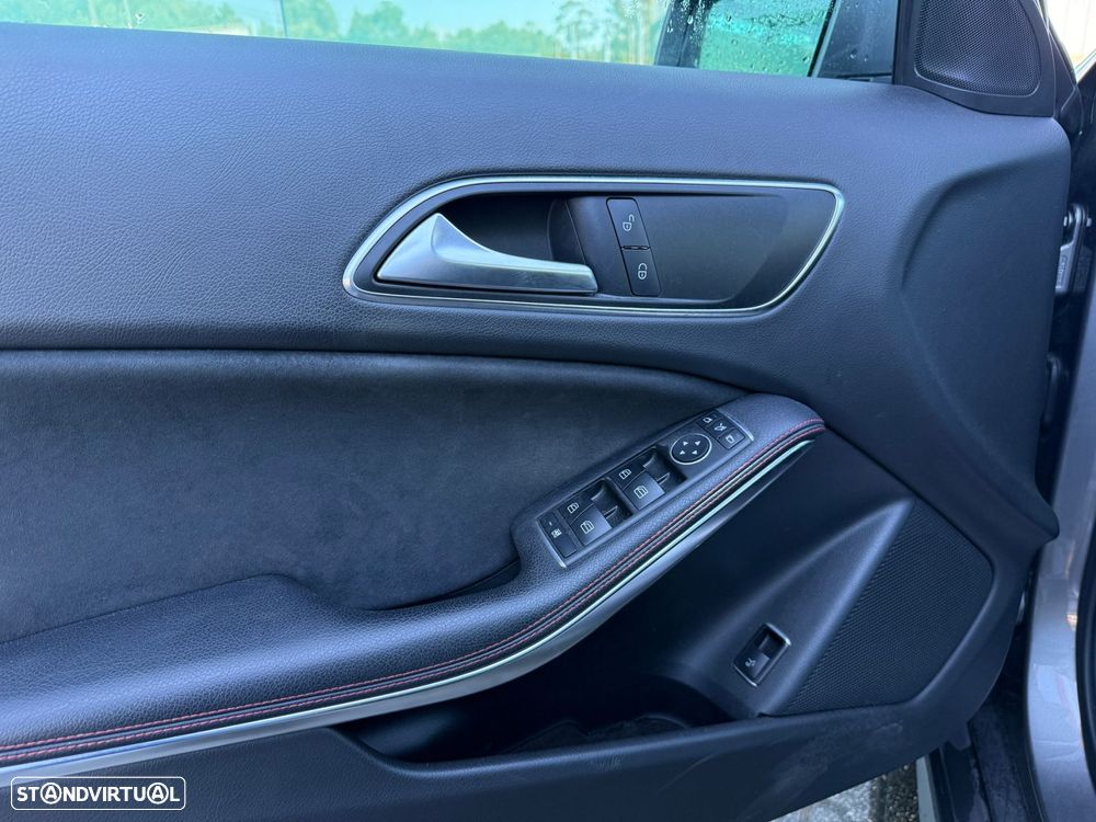 Mercedes-Benz GLA 180 AMG Line - 8