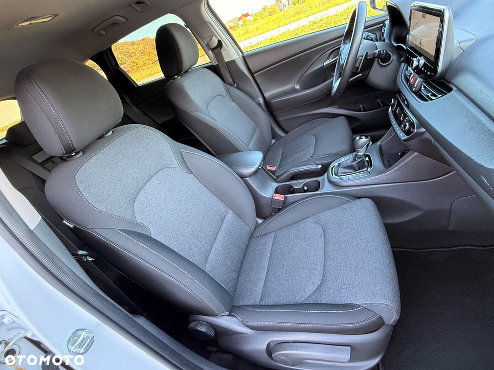 Hyundai i30 1.6 CRDI 48V-Hybrid DCT Prime - 24