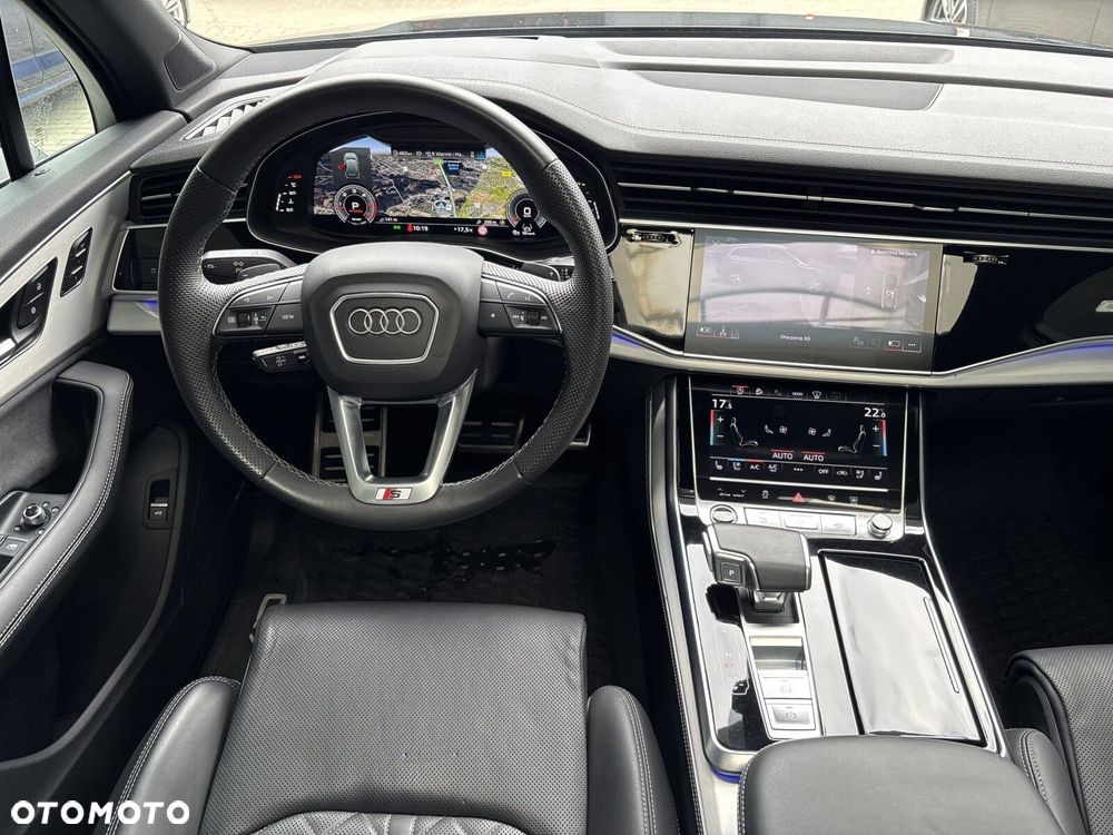 Audi Q7 - 11