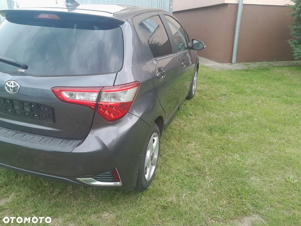 Toyota Yaris - 9