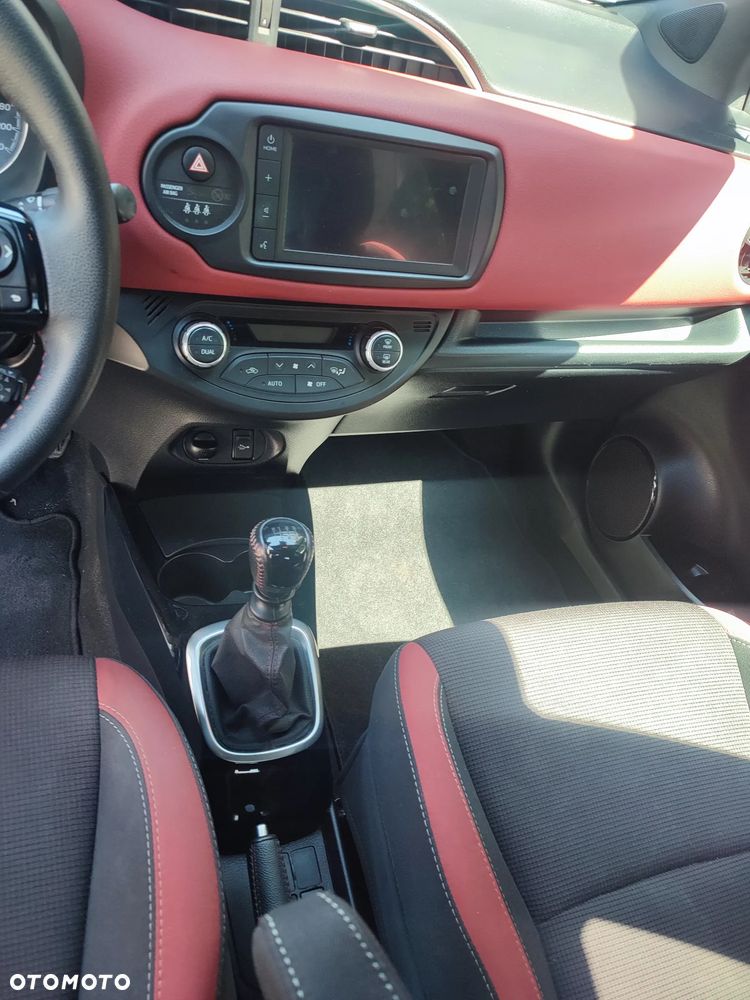 Toyota Yaris 1.5 Selection - 15