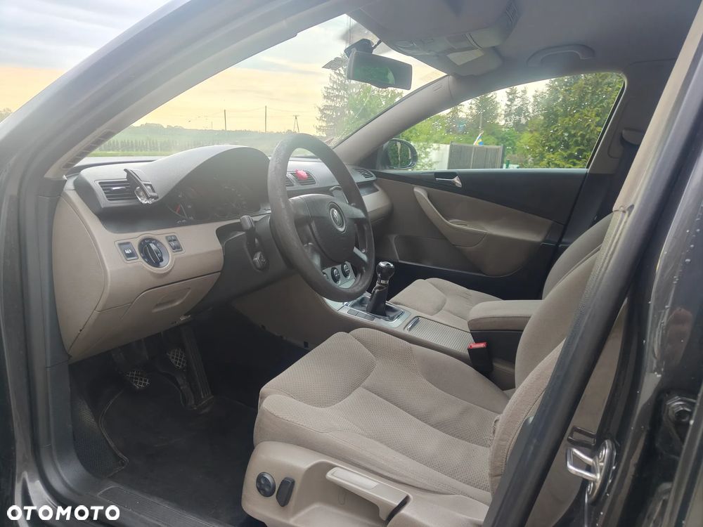 Volkswagen Passat 2.0 TDI Individual - 3