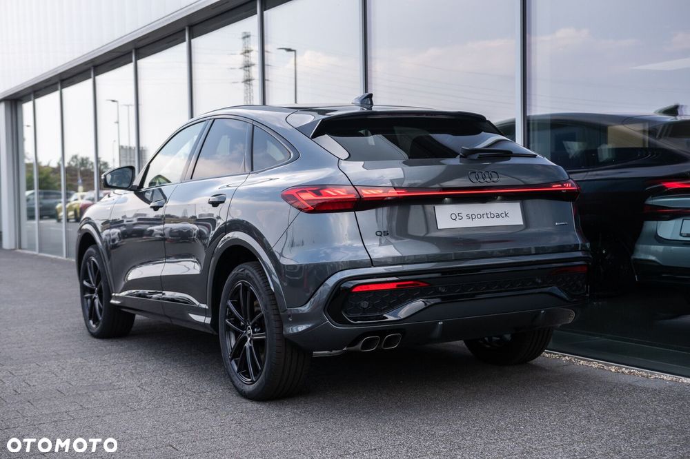 Audi Q5 Sportback - 4
