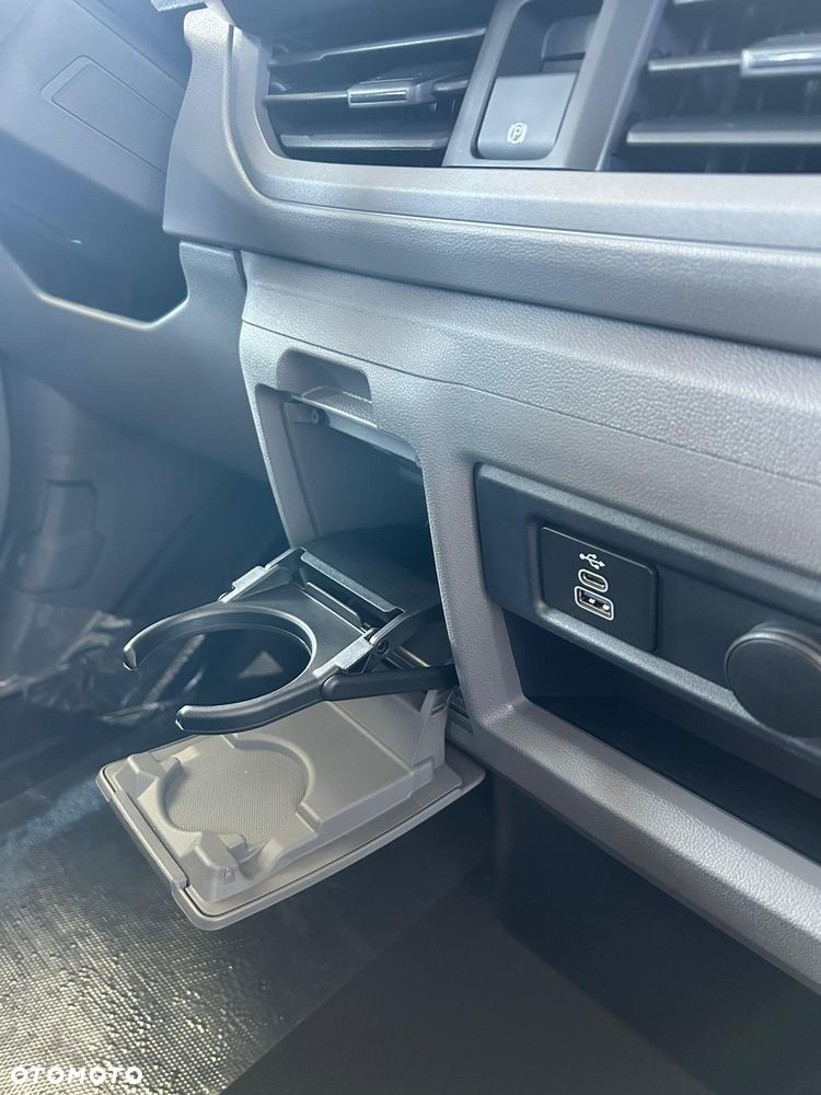 Volkswagen Transporter Kombi L2H1 M1 - 25