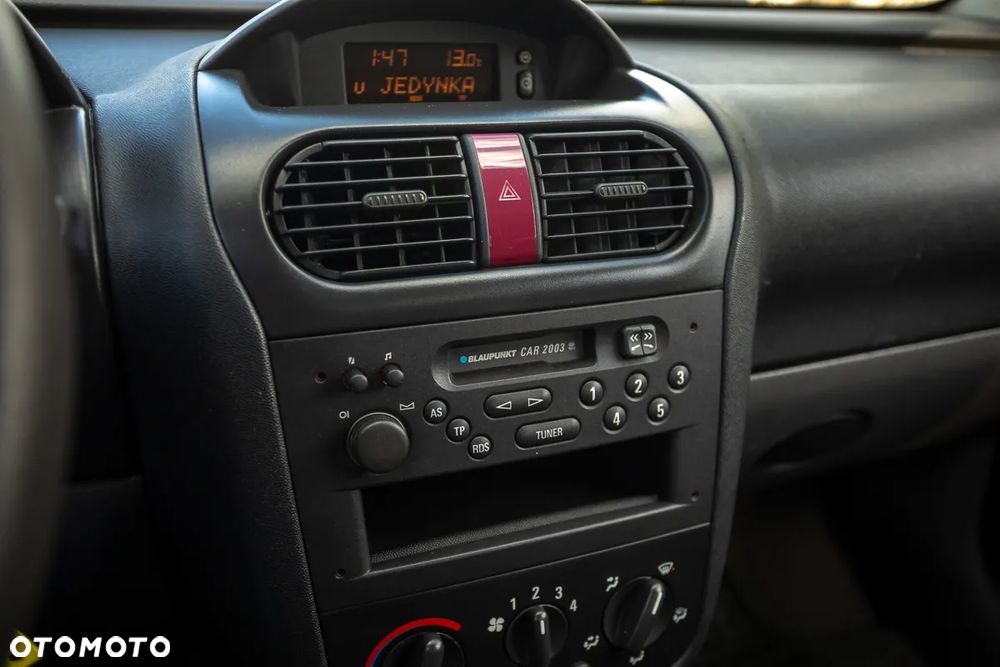 Opel Corsa 1.2 16V - 23