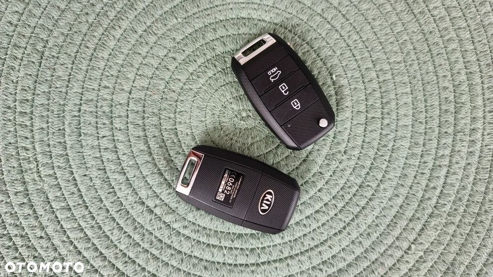 Kia Ceed - 15