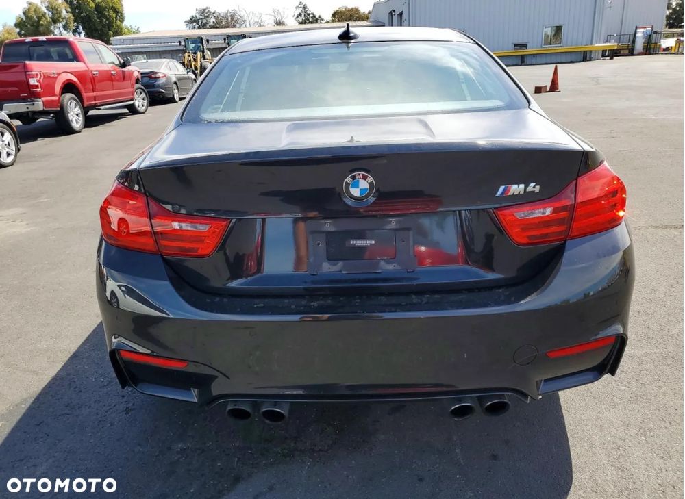 BMW M4 DKG - 6