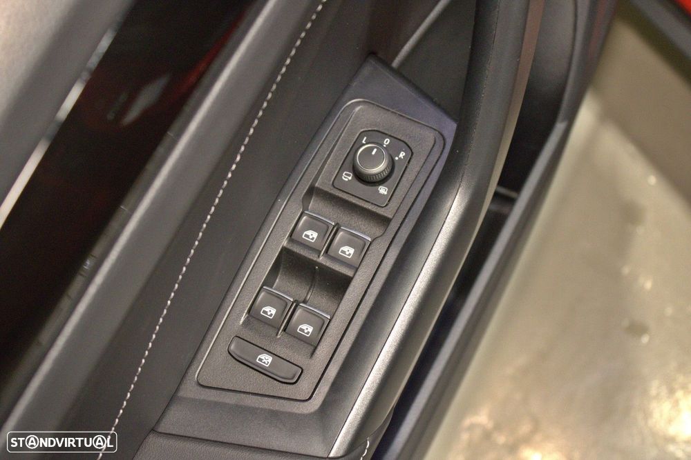 VW T-Roc 2.0 TDI R-Line DSG - 26