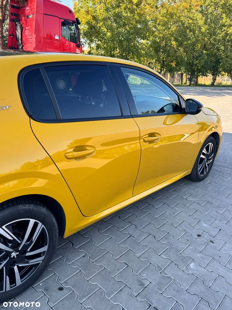Peugeot 208 - 7