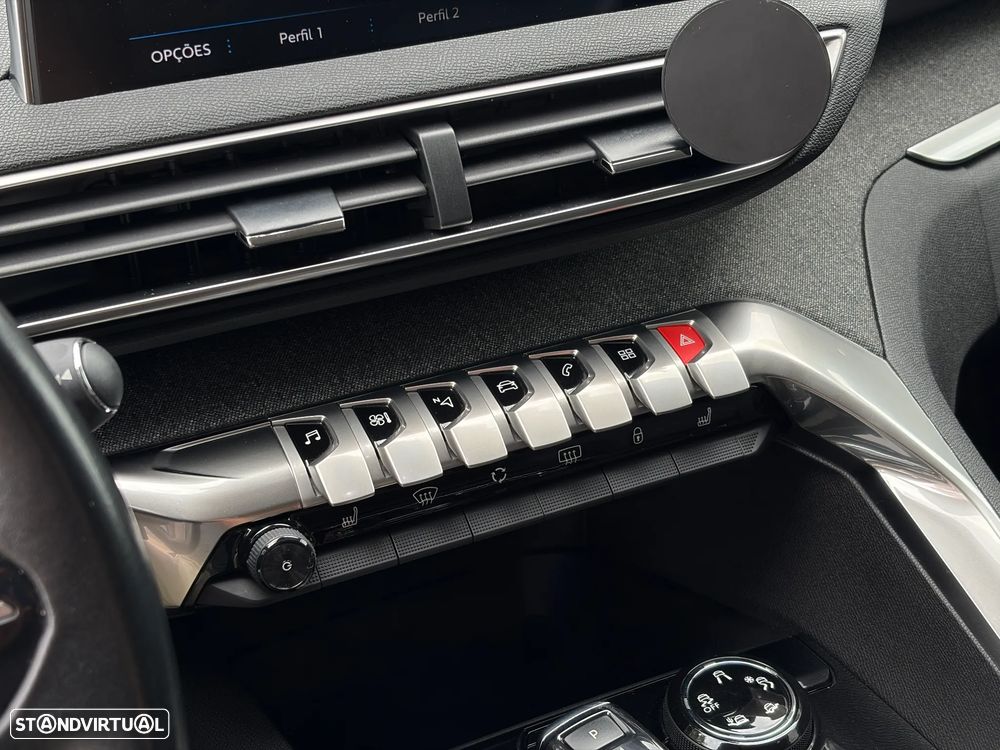 Peugeot 3008 HDi 160 Auto Allure - 39