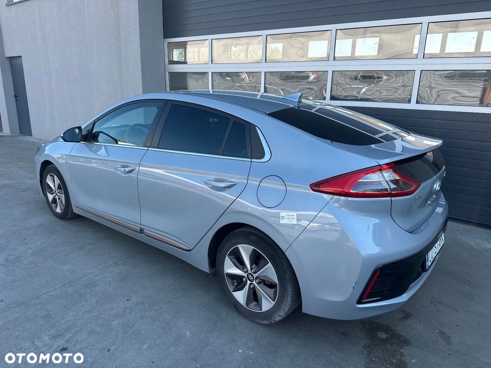 Hyundai IONIQ Electric Premium - 5