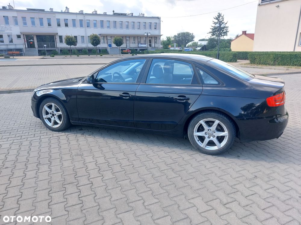 Audi A4 Limousine 2.0 TDI - 13