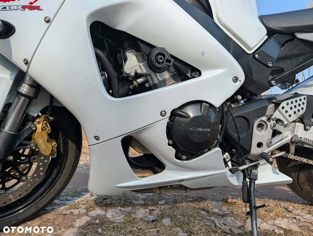 Honda CBR - 18