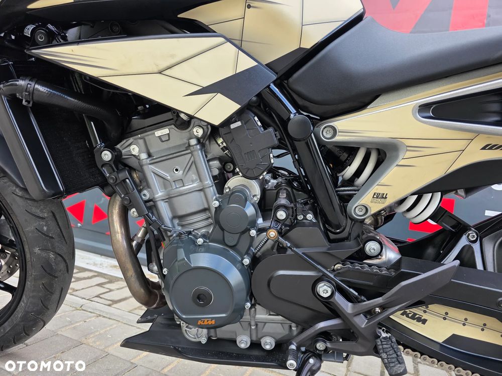 KTM Duke 790 - 10