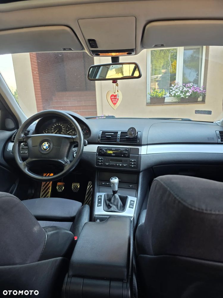 BMW Seria 3 325i Edition Sport - 4