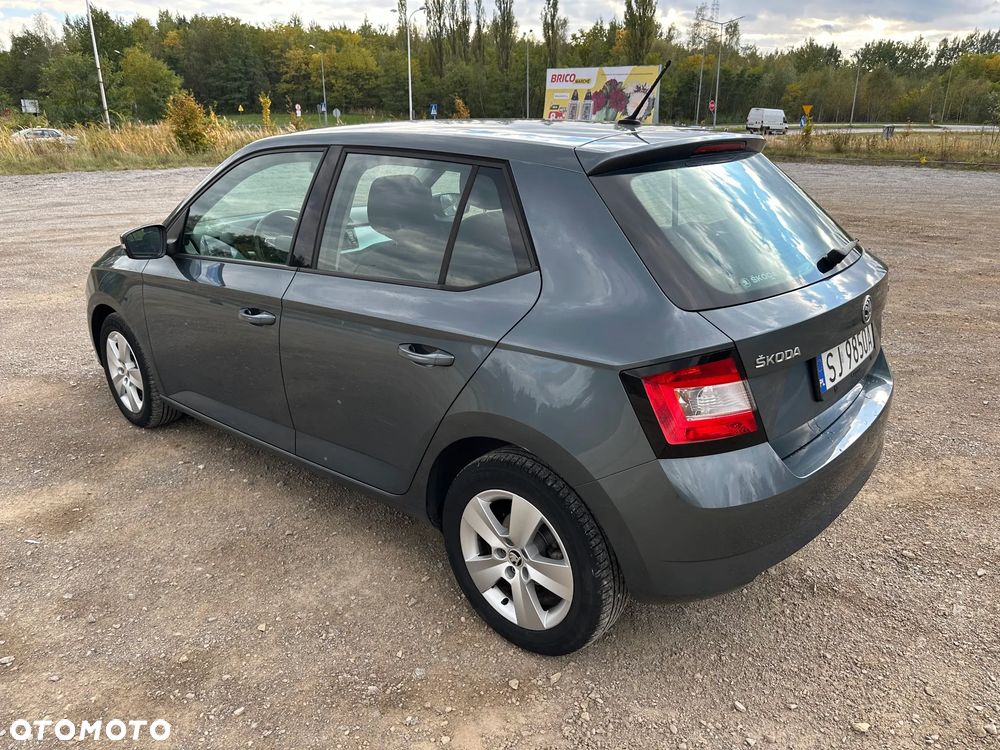 Skoda Fabia - 12