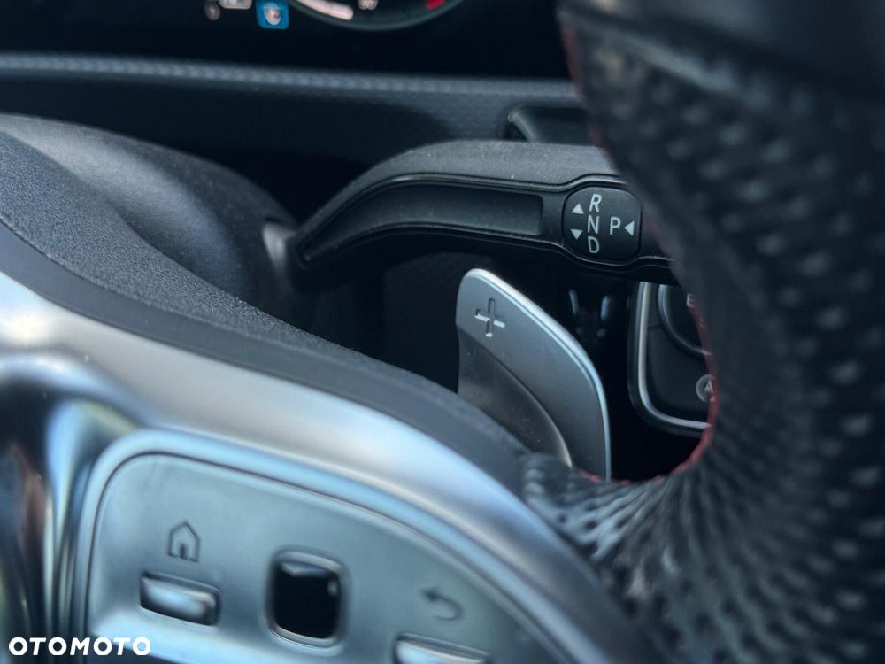 Mercedes-Benz CLA 200 d AMG Line 8G-DCT - 36