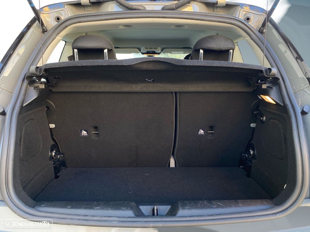 MINI 3 Portas Cooper SE Classic - 15