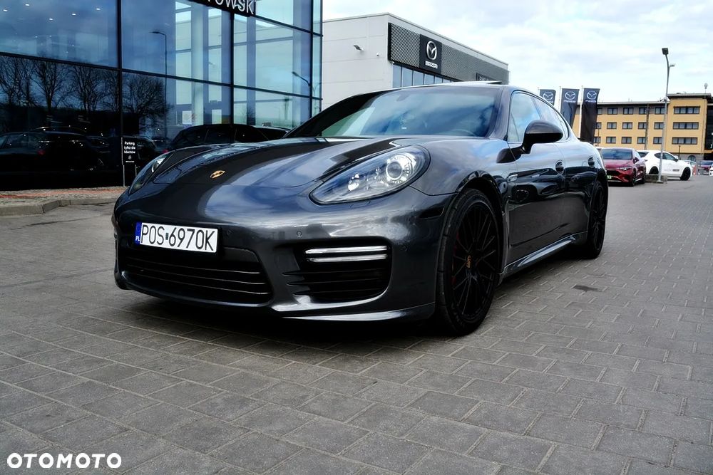 Porsche Panamera GTS - 1