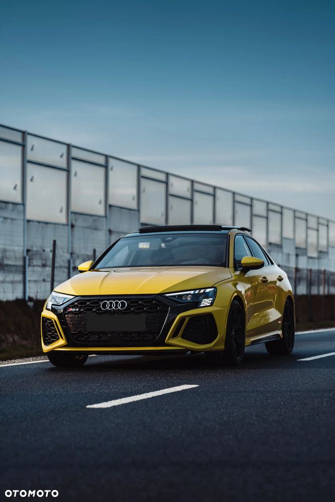 Audi RS3 Limousine - 2