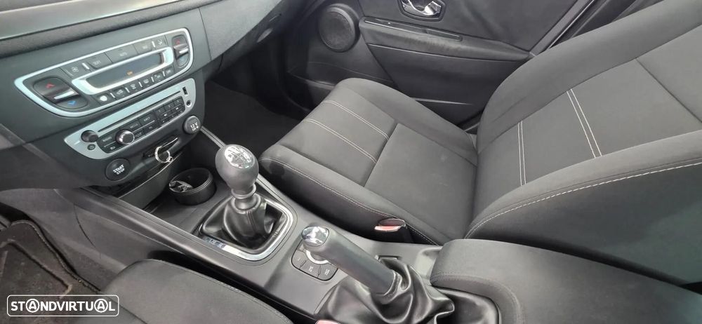 Renault Mégane Sport Tourer 1.5 dCi GT Line - 7