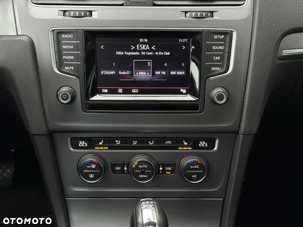 Volkswagen Golf - 23