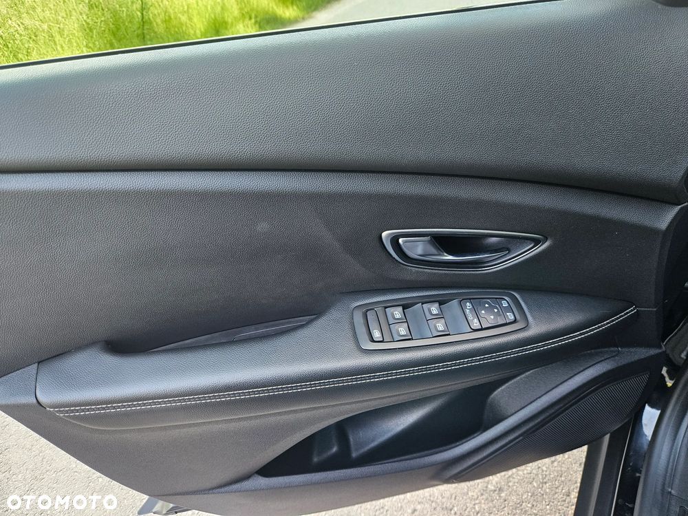 Renault Scenic ENERGY TCe 130 INTENS - 22