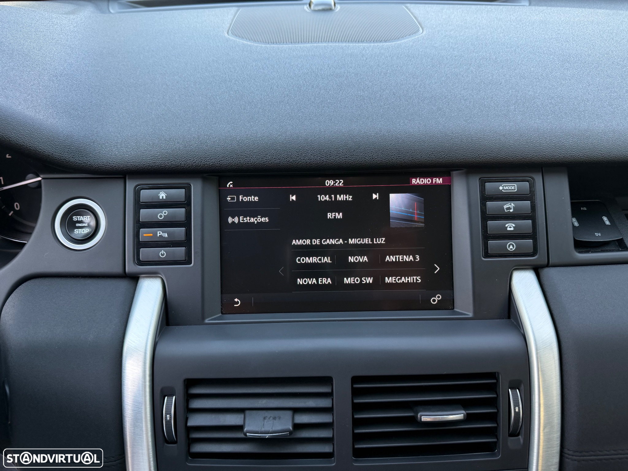 Land Rover Discovery Sport 2.0 eD4 HSE Luxury - 42
