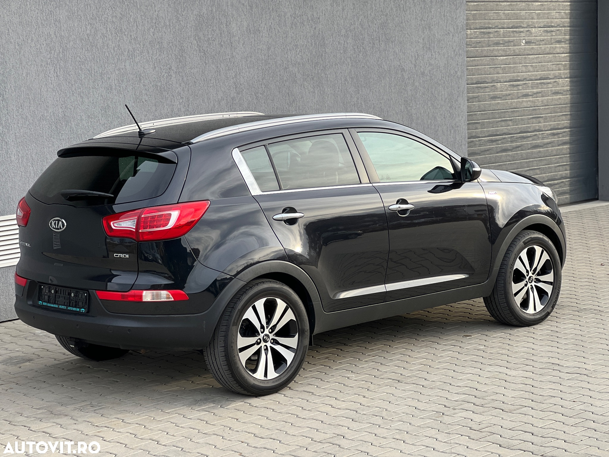 Kia Sportage 2.0 DSL MT 4x4 PREMIUM - 25