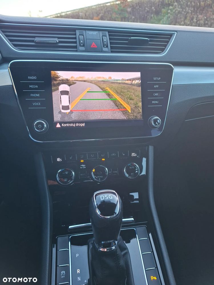 Skoda Superb 2.0 TDI SCR Ambition DSG - 29