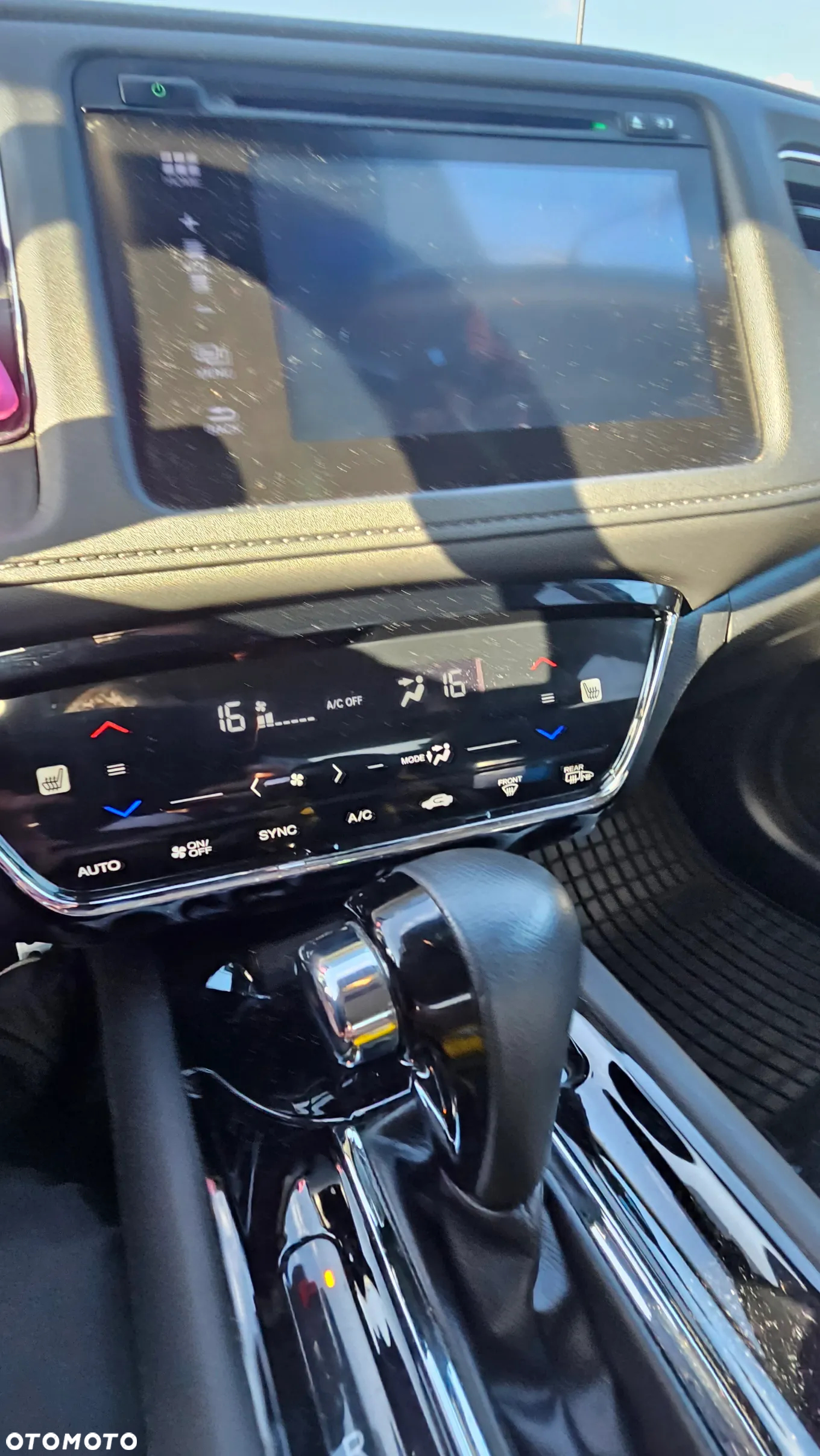 Honda HR-V 1.5 Executive (ADAS) CVT - 18