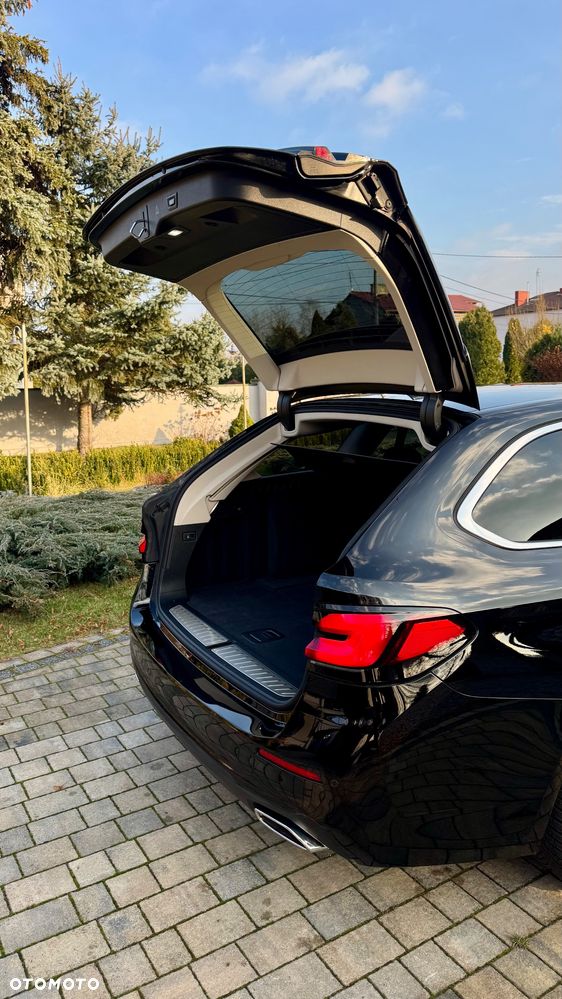 BMW Seria 5 520d Luxury Line - 10