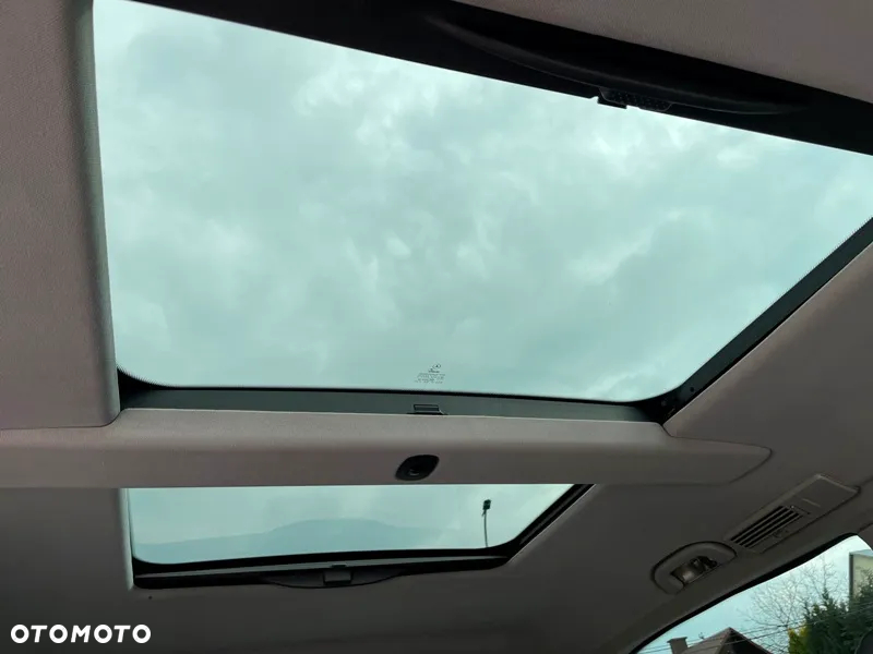 Mercedes-Benz Viano - 10