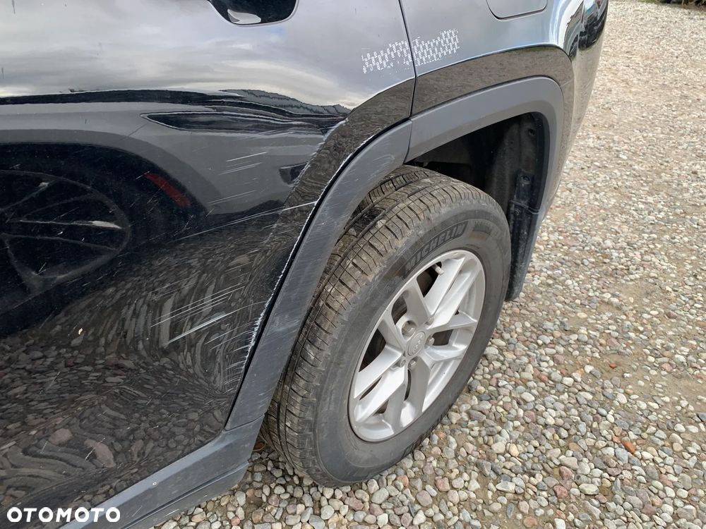 Jeep Grand Cherokee - 11