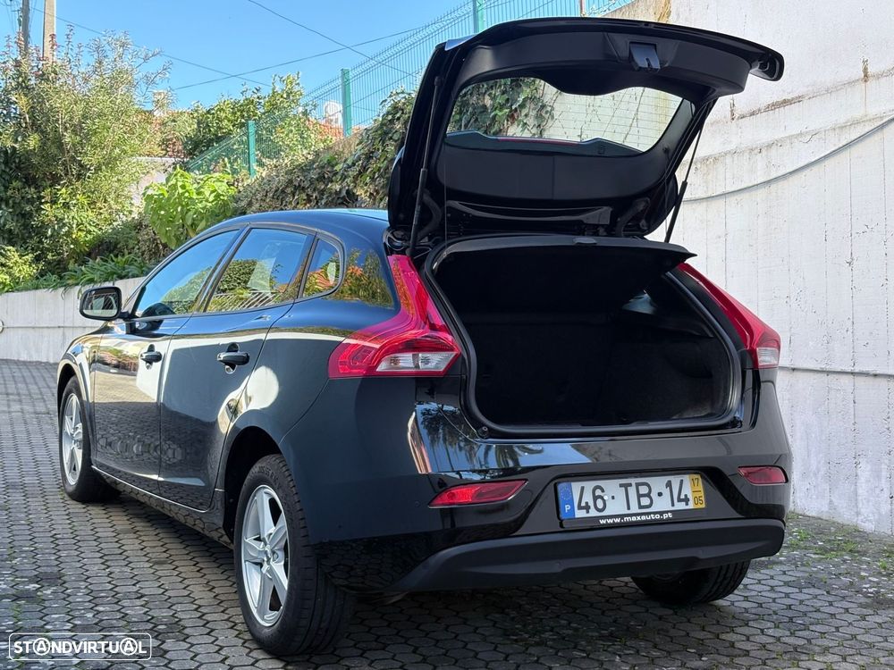 Volvo V40 2.0 D2 Kinetic - 24