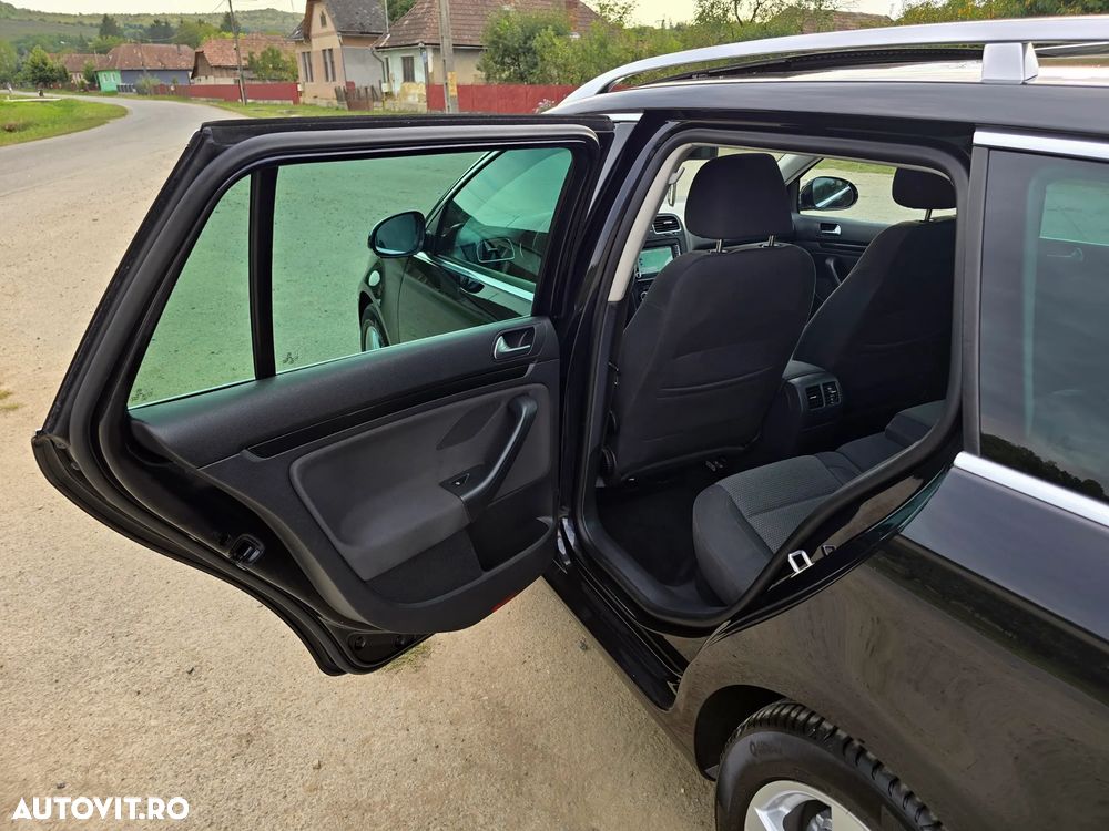 Volkswagen Golf 1.6 TDI BlueMotion Technology DPF Highline - 27