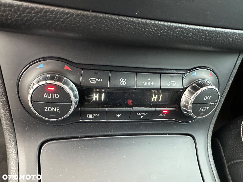 Mercedes-Benz Klasa B 200 7G-DCT UrbanStyle Edition - 15