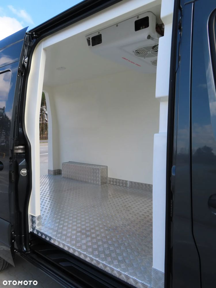 Mercedes-Benz Sprinter 319 CDI V6 3.0 CDI 190 KM Automat 7G-Tronic 4X4 Chłodnia -30*C Agregat Chłodniczy Rozstaw Osi 3665 mm Ładowność 1067 Kg WZMACNIANY Przebieg 10 Tys Km Jedyny Taki UNIKAT Stan NOWY Jak Z Fabryki POLECAM - 22