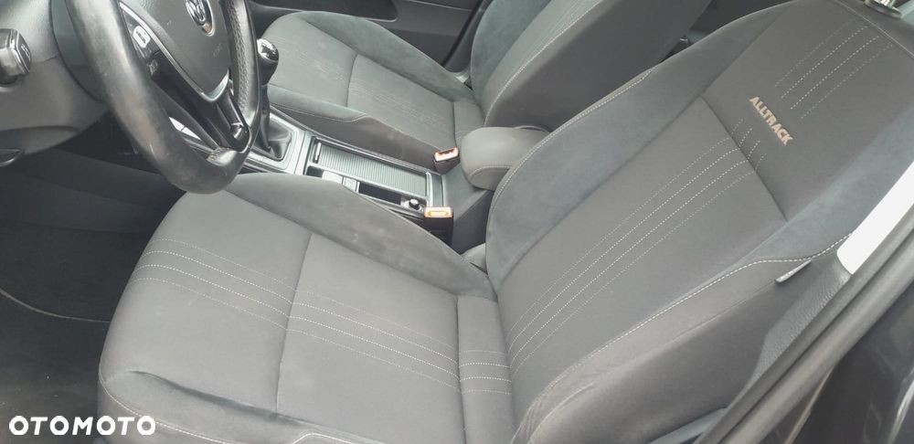 Volkswagen Golf - 35