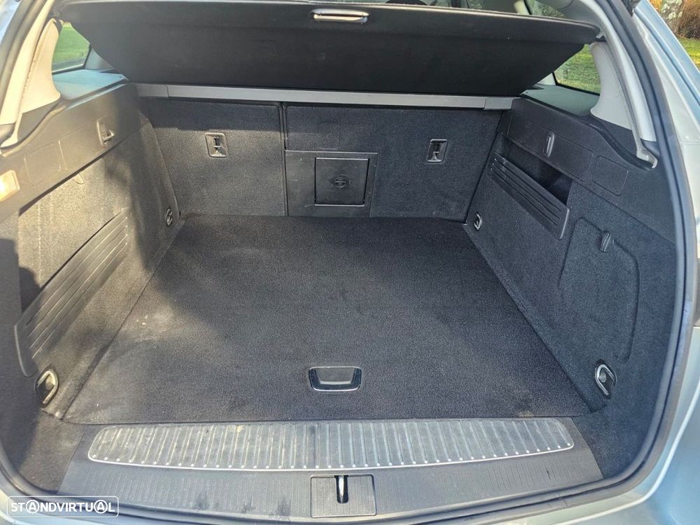 Opel Astra Sports Tourer - 27