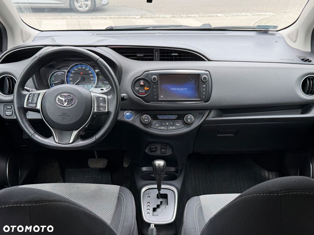 Toyota Yaris - 22
