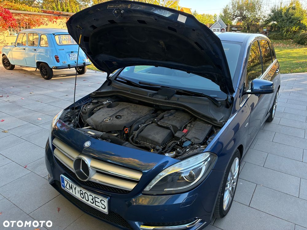 Mercedes-Benz Klasa B 180 CDI - 32