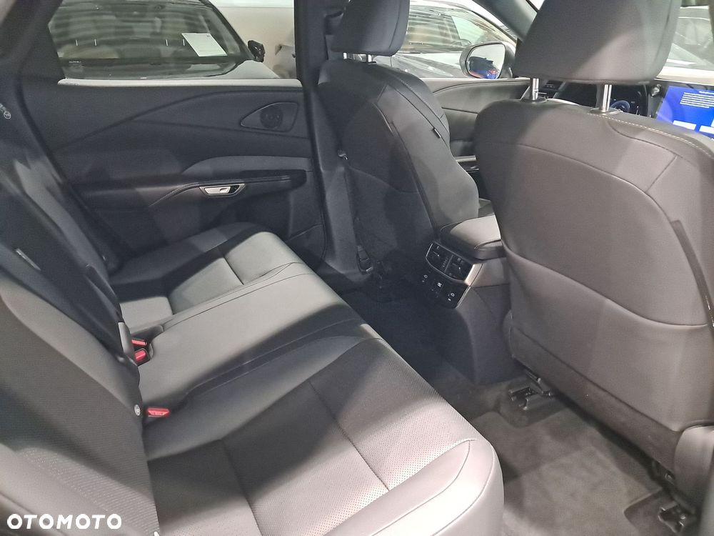 Lexus RX - 10