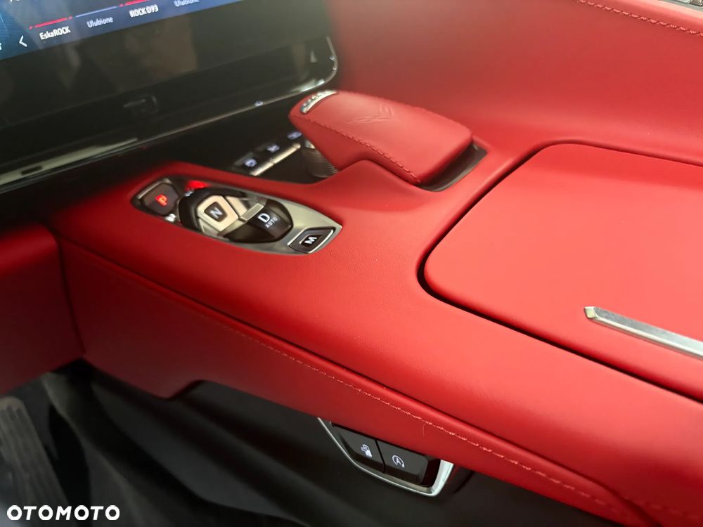 Chevrolet Corvette - 27