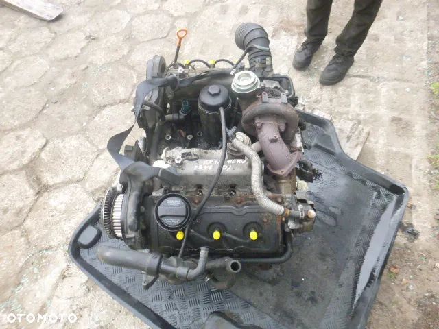 SILNIK VOLKSWAGEN PASSAT B5 FL 2.5 TDI AKN - 16