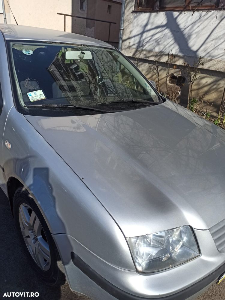 Volkswagen Bora Variant 1.6 - 5